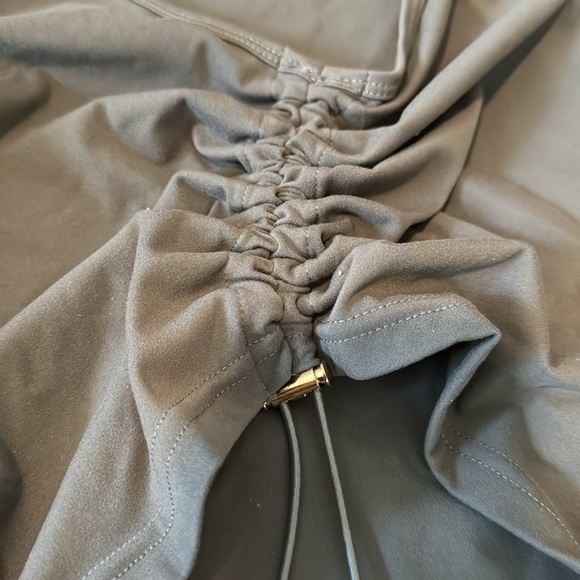 NWOT - Buffbunny Long Sleeve Workout Cinch Crop Top - Picture 2 of 5